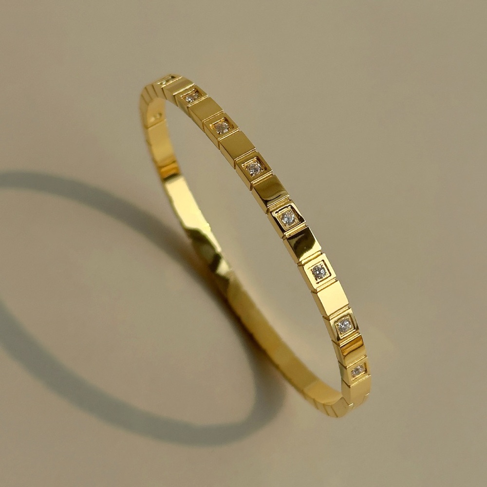 Elegant Gold Bracelet with Diamond Accents18K Gold Plated Minimalist Thin Bangle